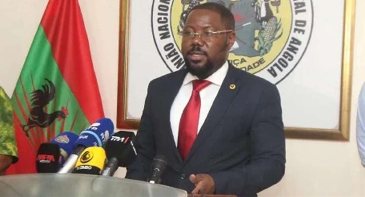 “Executivo parece errar mais por teimosia e arrogância, do que por trabalhar” - Deputado Faustino Mumbika
