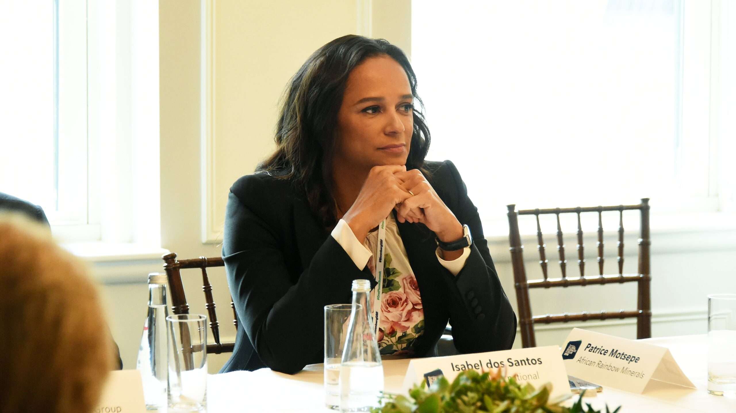 Isabel dos Santos deixa recados aos traidores e mentirosos