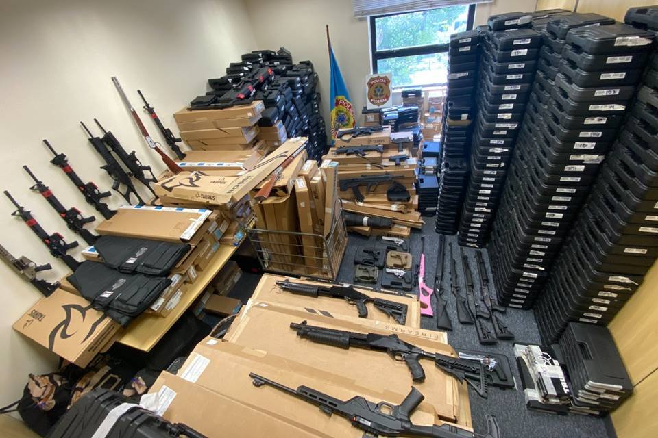 Venda ilegal de armas