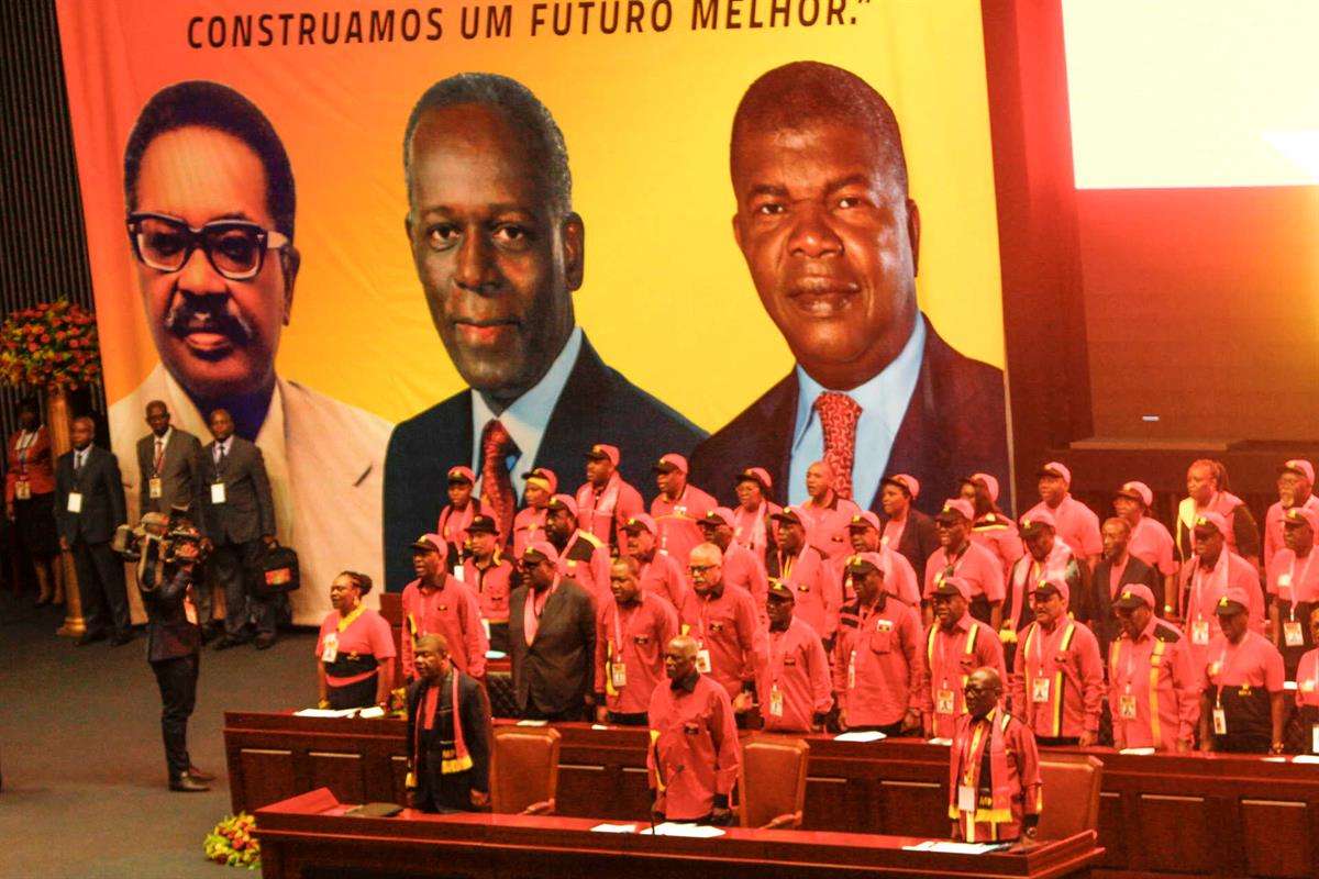 JES, JLo e Agostinho Neto