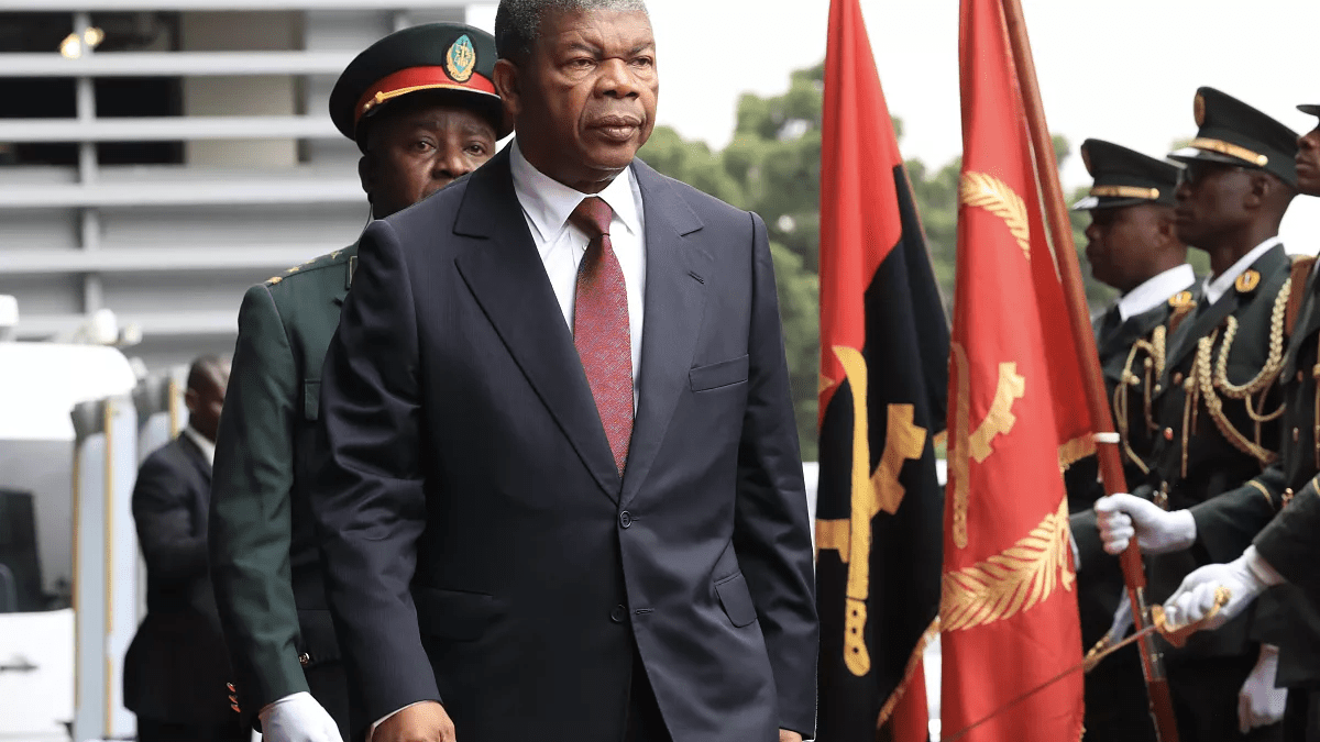 Friends of Angola exige do PR abertura de inquérito para apurar o rapto de um casal de activistas e o filho menor e a detenção abusiva de um advogado