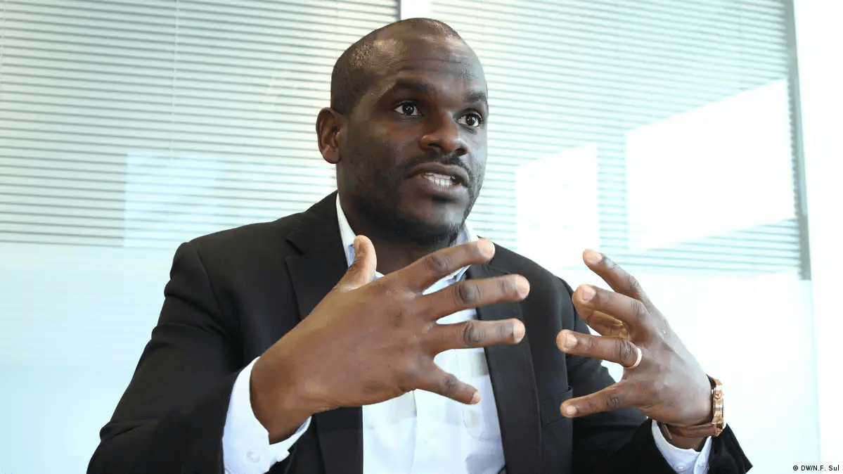 Angola transformou-se num "baril de pólvora", Olívio Nkilumbu