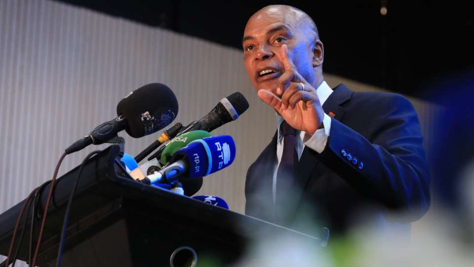 Oposição angolana não quer ser “folclore da democracia”