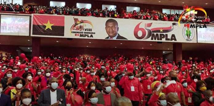 MPLA entre duas (difíceis) opções (I)
