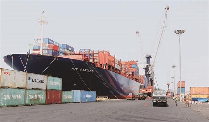 Angola gasta 200 milhões de dólares mensais para importar alimentos