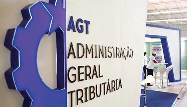 Empresários acusam AGT de bloquear actividade económica das empresas