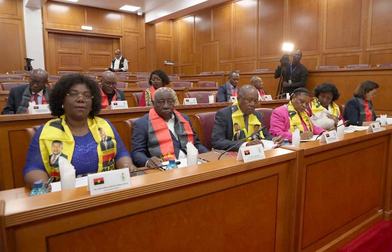Aprovada Revisão da Constituição da República de Angola