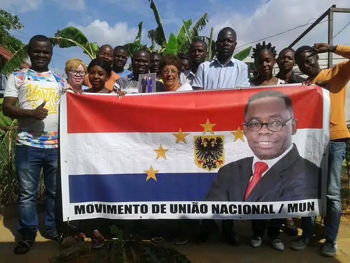 Político acusa Tribunal Constitucional de legalizar partido com bandeira semelhante a do seu