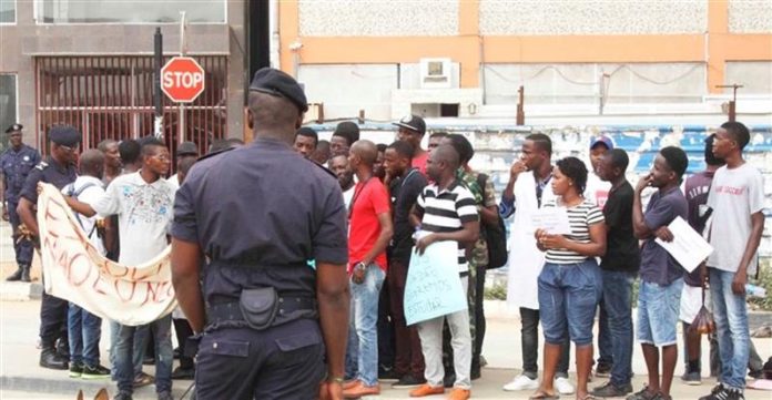 Angola é o 3.º país com menor apreço pela democracia em 39 países do continente africano
