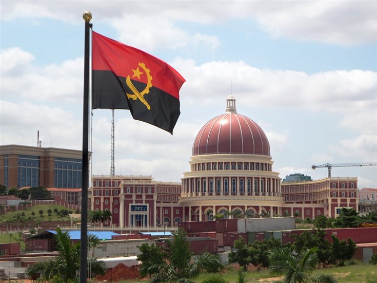 Oposição acusa MPLA de violar o regimento interno do Parlamento ao impor a discussão na especialidade da divisão da província de Luanda