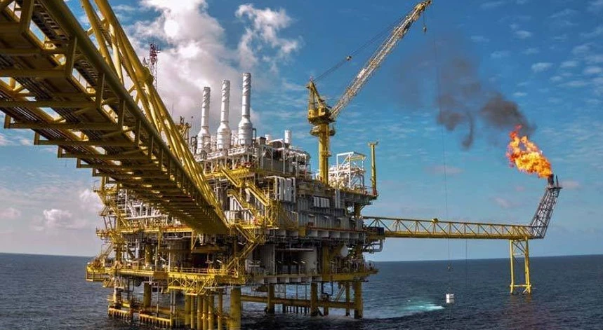 Angola encaixa menos 523,528 milhões USD com exportações petrolíferas