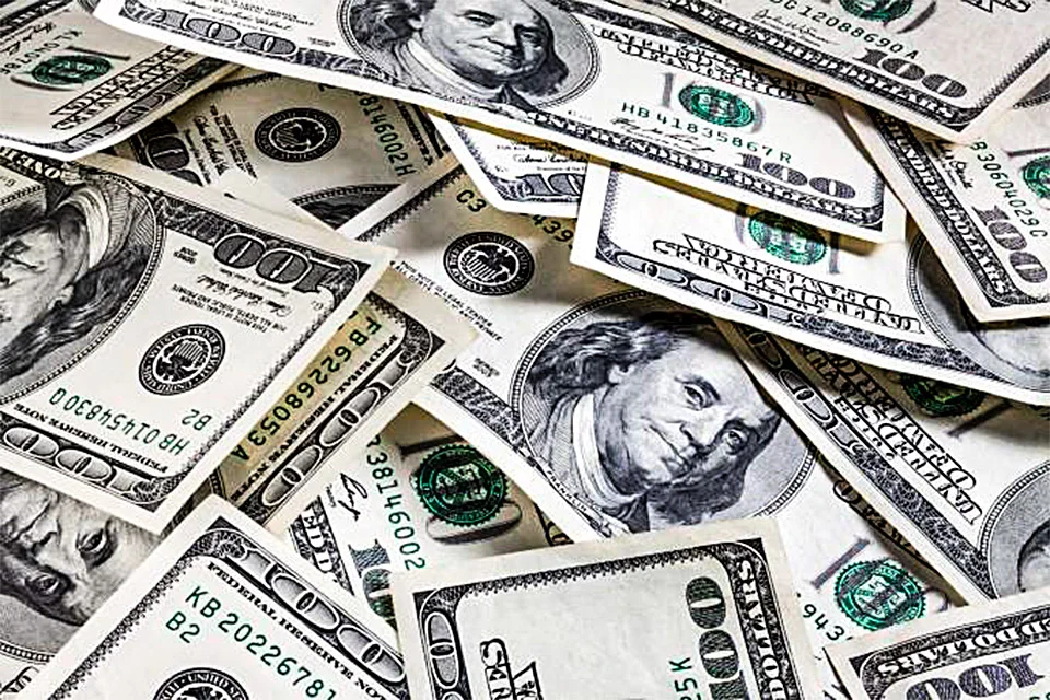 Dívida garantida por petróleo cai 13,0 mil milhões USD desde 2017