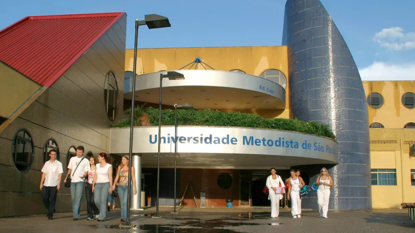 Universidade Metodista viola limite imposto pelo Governo na subida das propinas