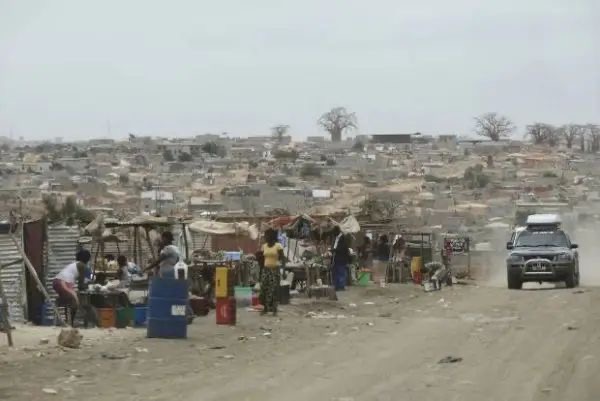 Surto de cólera no bairro Paraíso expõe crise de abastecimento de água em Cacuaco