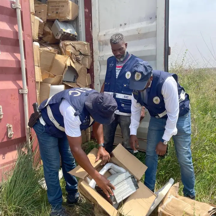 SIC desmantela estaleiro clandestino de mineração de criptomoedas em Luanda