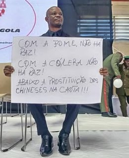 Secretário da UNITA em Benguela protestam em acto de celebração do dia da paz
