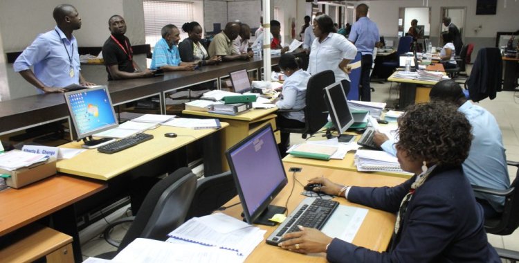 Angola entre os países com pior prestação de serviços públicos