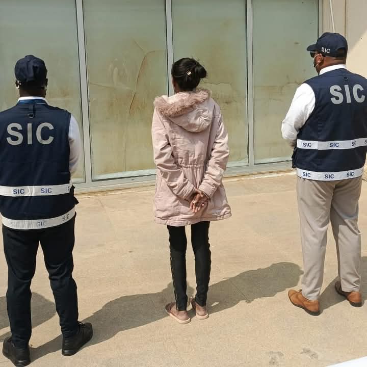 Luanda: Cidadã brasileira detida no aeroporto com 73 cápsulas de cocaína no organismo