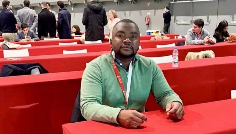 Kapapelo acusa governo de usar estudantes e igrejas para fins partidários na diáspora