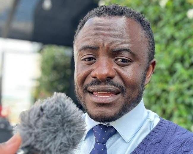 O surgimento dos partidos políticos em Angola: Entre a banalização da política e a dispersão de votos - Ndinga de Deus