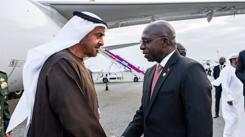 Chefe de Estado dos Emirados em Luanda para reforço da cooperação com Angola