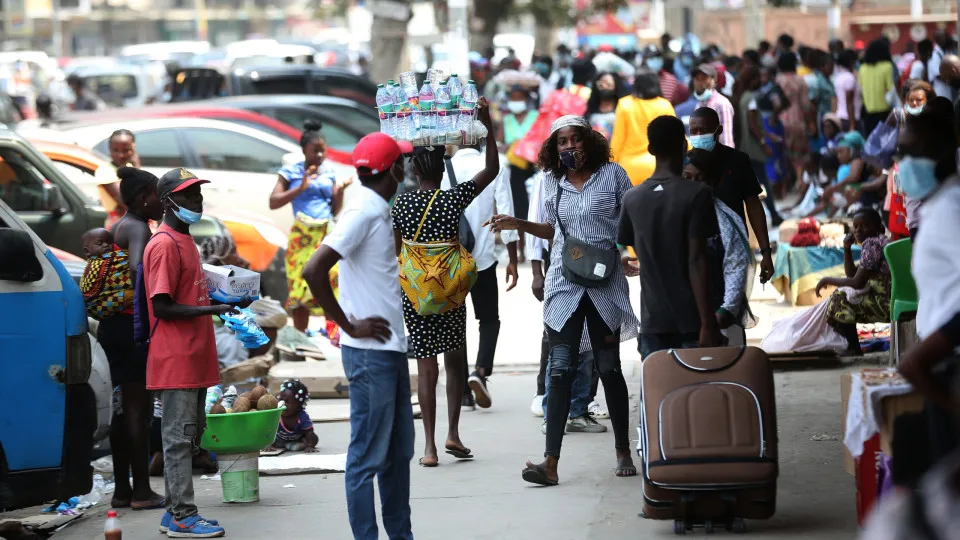 Mais de 80% dos desempregados em Angola são jovens entre 15 e 34 anos (INE, 2024).