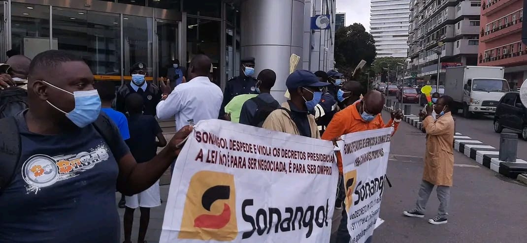 Ex’CTT’s e familiares prometem manifestação em frente à sede da Sonangol EP para reivindicar retorno aos postos de trabalho.