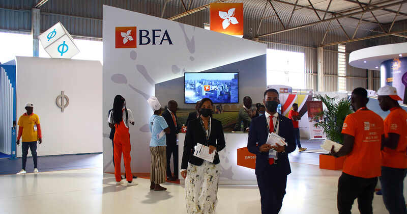 Banco de Fomento Angola prepara IPO de 239 milhões de dólares para expandir operações e atrair investidores.