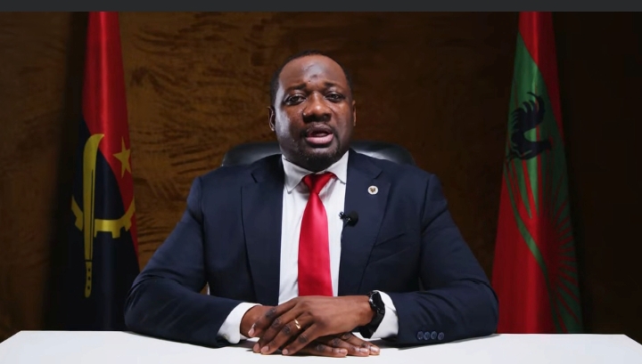 Rafael Massanga Savimbi anuncia a sua pré-candidatura à Presidência da UNITA, em defesa da coesão e da renovação do partido.