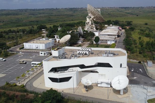 João Lourenço lança a Agência Espacial Angolana e reforça o uso do satélite ANGOSAT-2.
