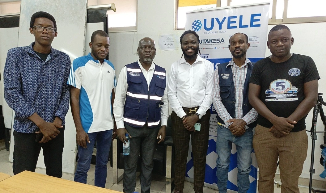 Relatório da Uyele revela inexistência de rádios comunitárias e limitações à liberdade de expressão nas províncias de Luanda e Bengo.