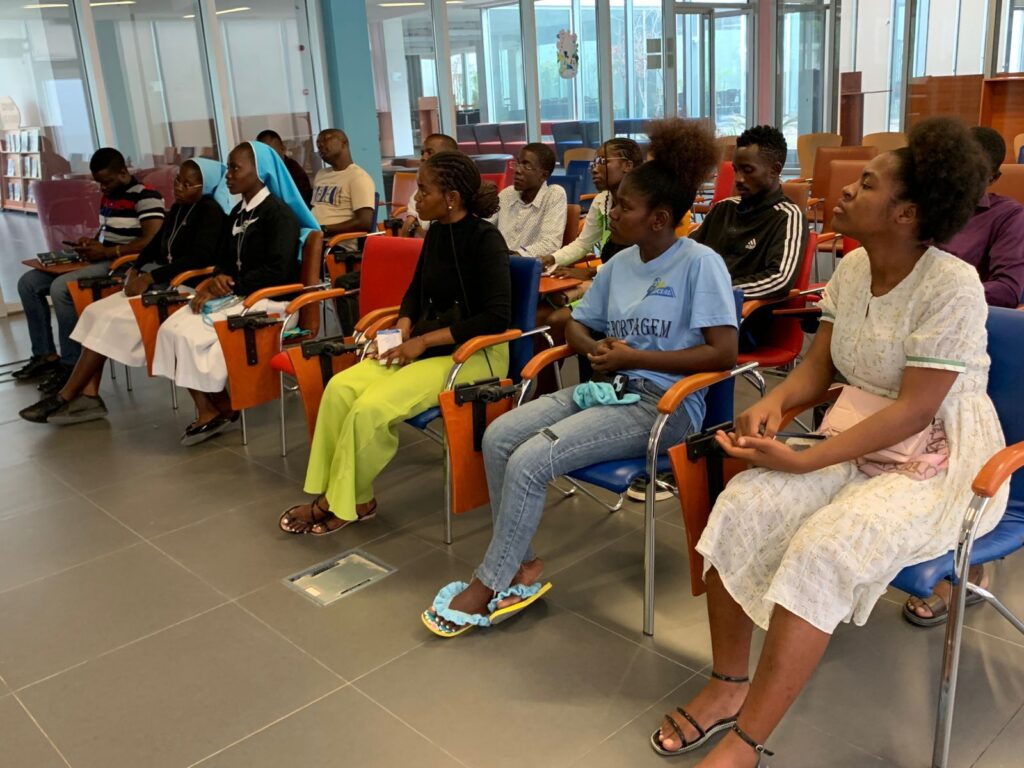 Benguela acolhe sessão de venda e autógrafos do livro “Lei Geral do Trabalho Anotada”