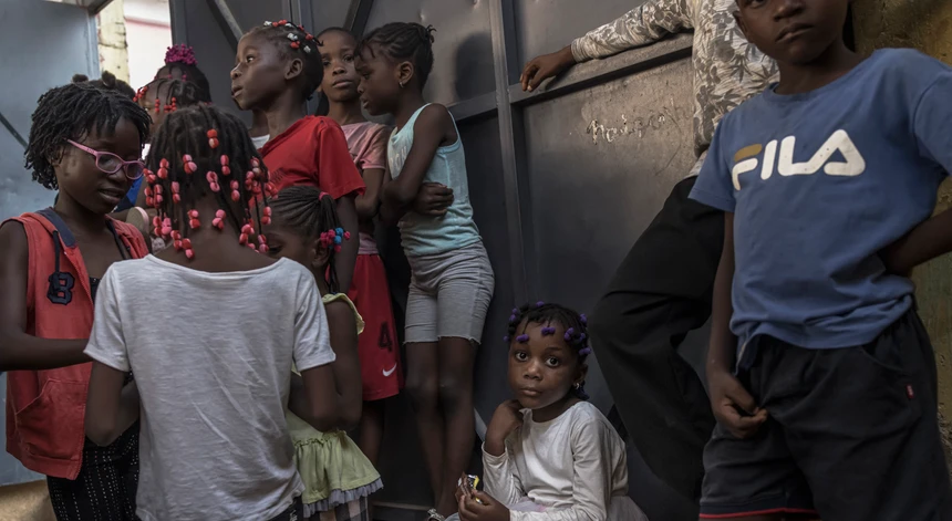 Angola regista 124 crianças agredidas numa semana, alerta INAC