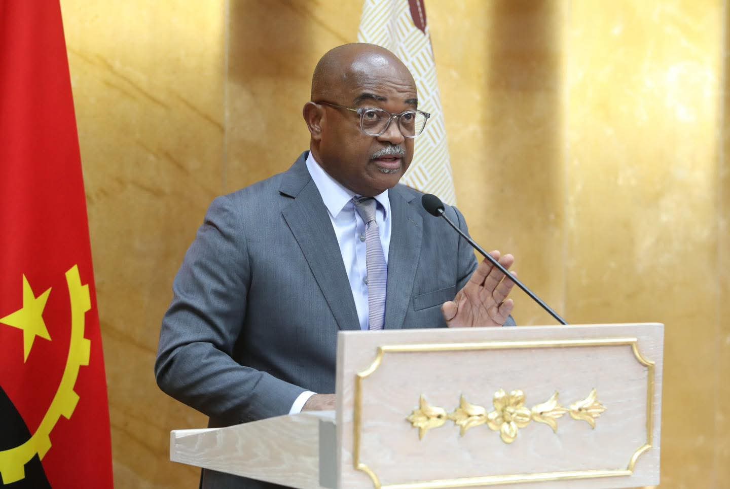 Assembleia aprova lei sobre fake news na Internet em Angola