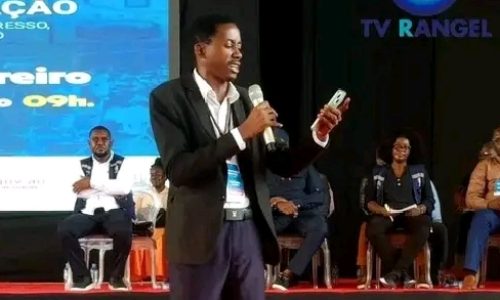 Ismael Wandalika, autor de “Kuduro Poético” e fundador do projeto Poetas da Ilusão.