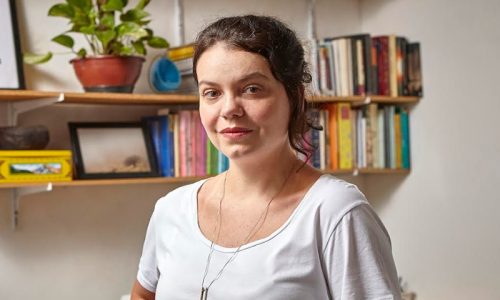 Fernanda Ribeiro vence prémio Revelação Literária