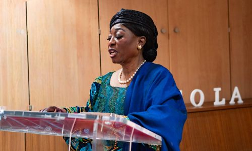 Embaixada de Angola em Espanha assinala Dia da Mulher Africana com debate e actividades culturais