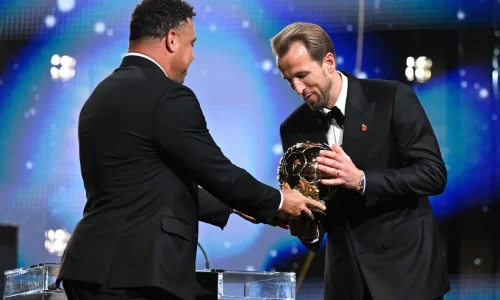 Harry Kane conquista a Bola de Ouro 2026 após época de 73 golos